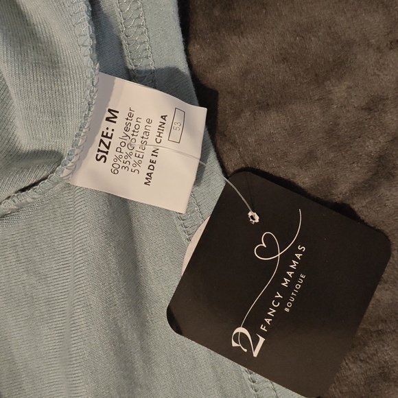 NWT puffy sleeve shirt - Picture 5 of 6